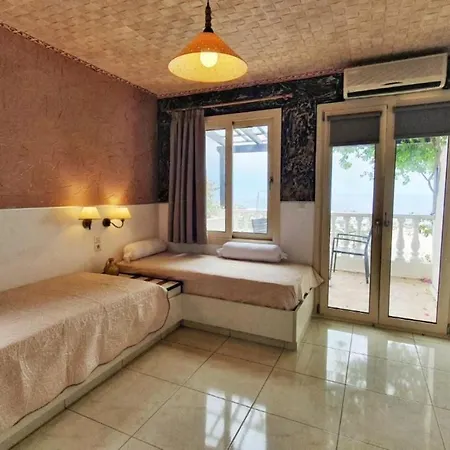 In - Breath Taking Views Adults Only Guest house